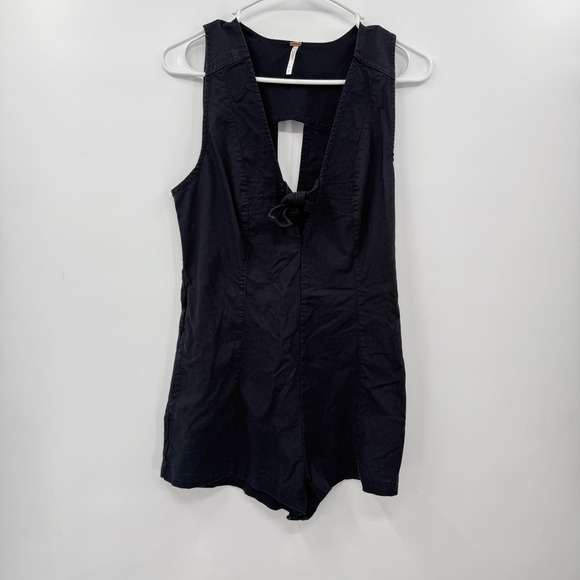 Free People Pants - Free People Black Sleeveless Romper‎ Tie Front Cutout Back Casual Womens Size 2